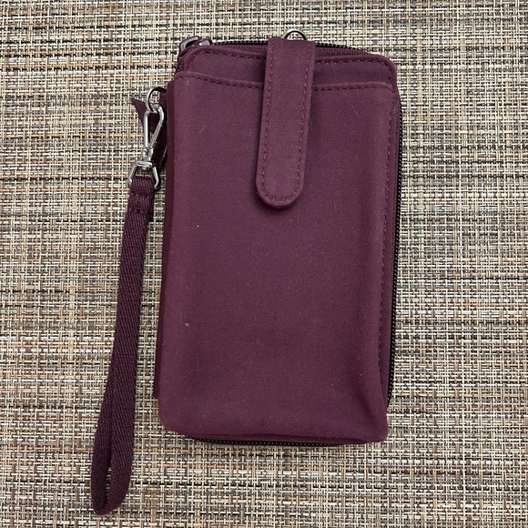 Vera Bradley Cotton Smartphone Wristlet With Rfid Protection - Picture 3 of 6